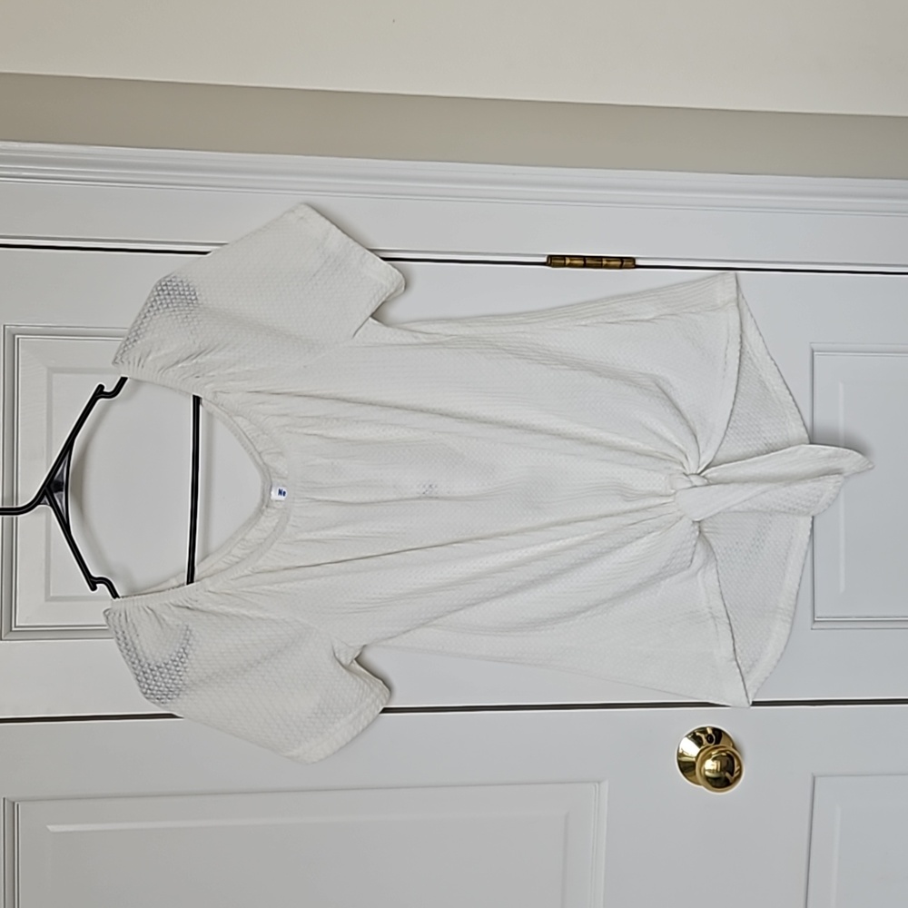 NWT white top